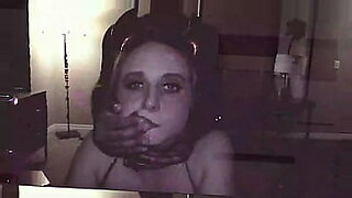 lesbian-strapon-bdsm