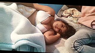 bathroom-girl-mms-desi