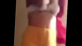 mallu aunty boob pressing and bra removing masala videos vidsin saree