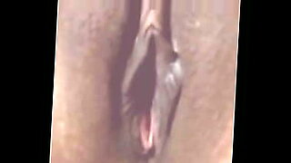 indian-pussy-close-up-dick