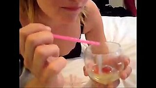 eating stepmom pussy