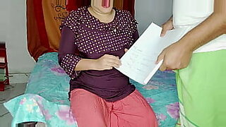 wife-chating-my-friend