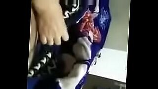 indian aunty fucked by young boy when husband went outside