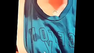 lesbian-boob-showing
