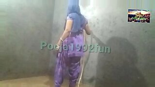 fuck-girl-with-bicker