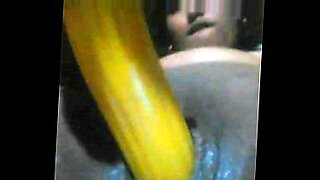 video dildo masuk memek bule