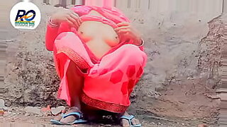 aunty meroon saree fuck in car