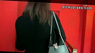 မြန်မာ-ခရမ်းသီး-xnxx
