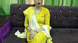 atm-bhabhi-2-2022-voovi