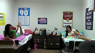 beautiful-stepmom-creampie