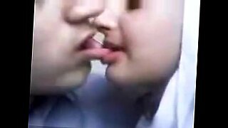 romantic licking clit lesbin