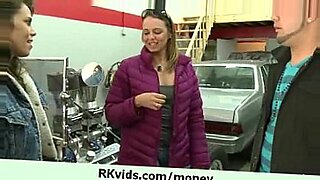 porn-stars-getting-wax
