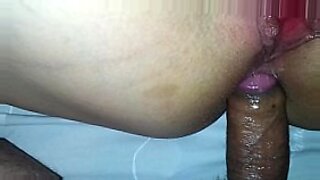 seachgirl sex with brother in first time