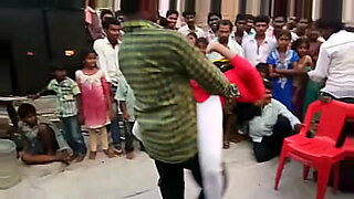 pak-girl-nude-dance