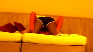 teen-girl-show-pussy