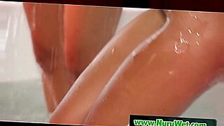 thai girl sucking and fucking