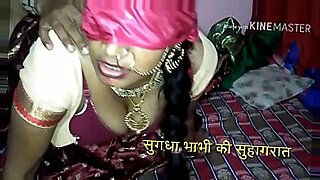 गर्ल्स-नेकेड-फोटोशूट