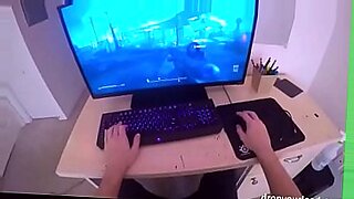 mandy muse fucking while gaming